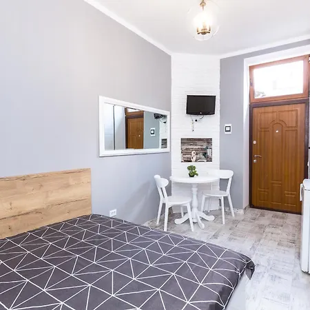 Appartement файна смарт-квартира біля жд вокзалу на городоцькій, *