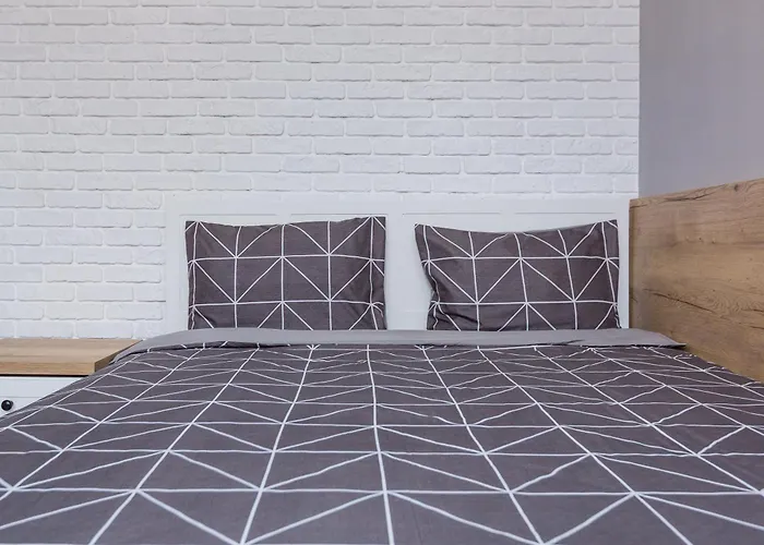 файна смарт-квартира біля жд вокзалу на городоцькій 143 Apartment *