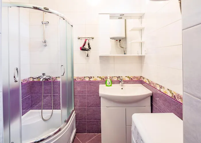 файна смарт-квартира біля жд вокзалу на городоцькій 143 *