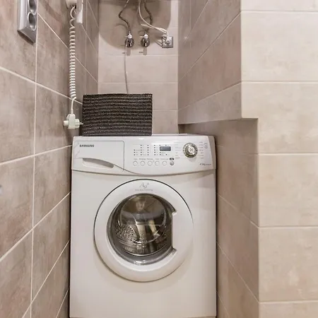 файна смарт-квартира біля жд вокзалу на городоцькій 143 Lägenhet